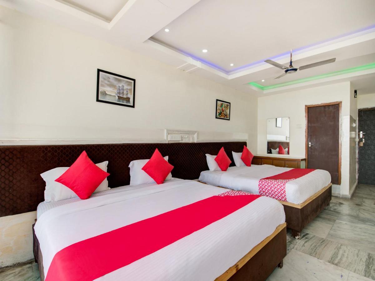 OYO 69511 Hotel Sea E Pearl Visakhapatnam Exterior foto