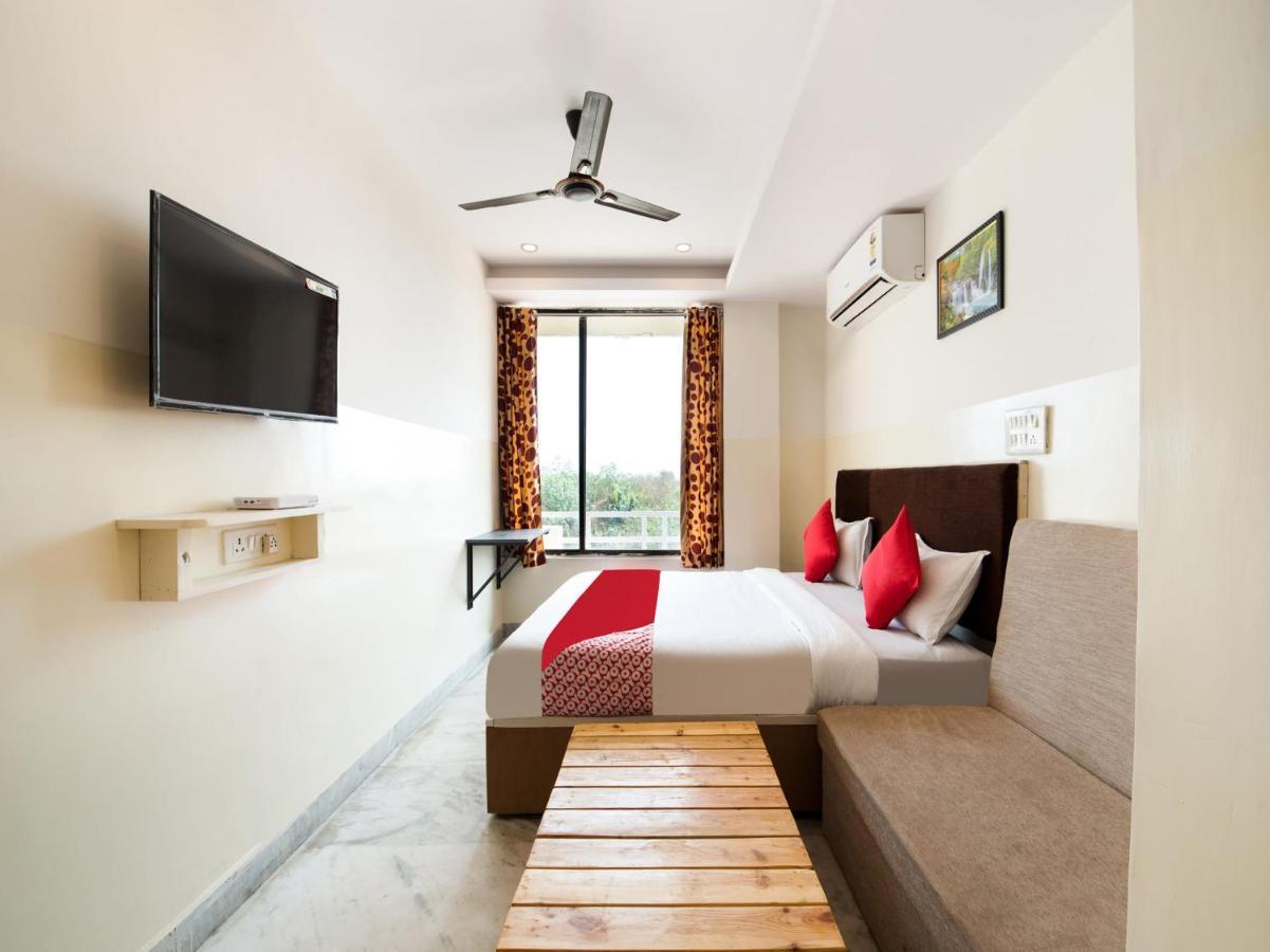 OYO 69511 Hotel Sea E Pearl Visakhapatnam Exterior foto